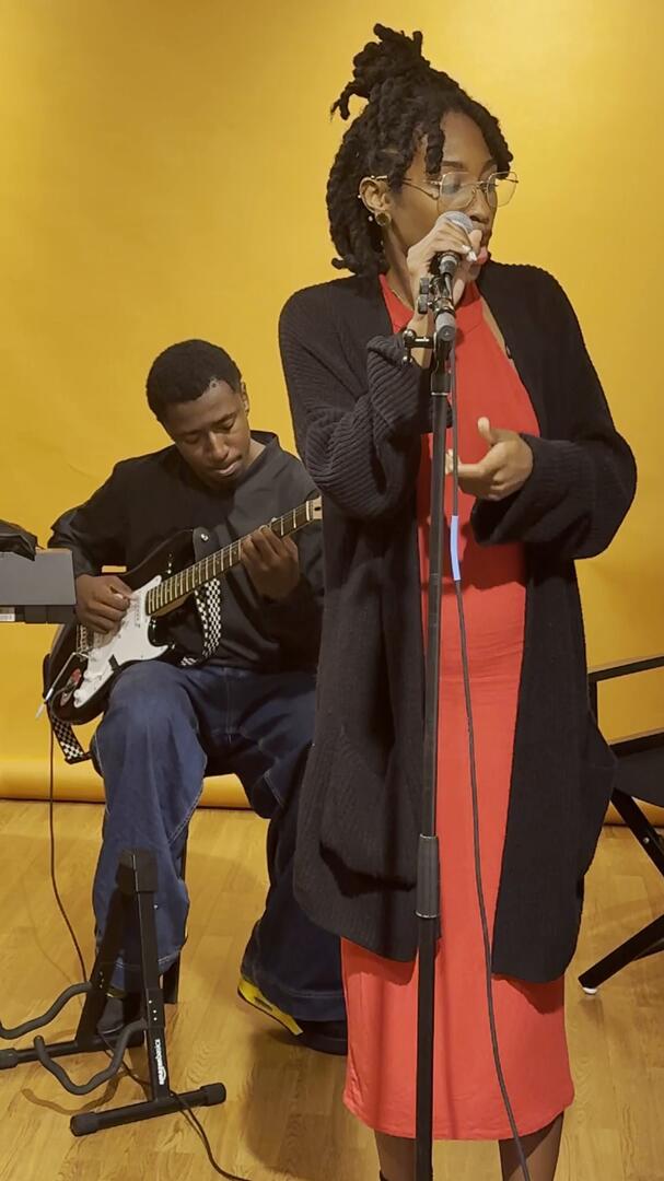 "Isn't She Lovely" / Rehearsal BTS